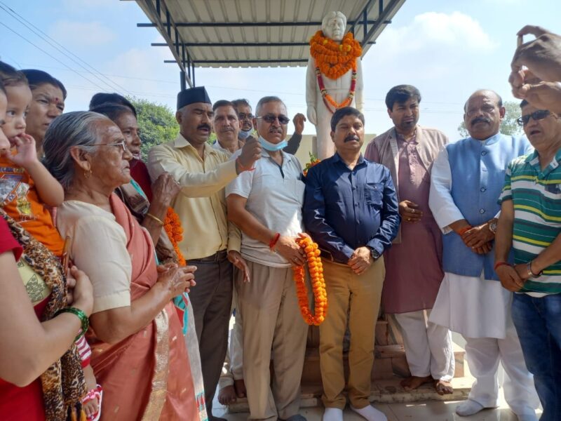 उत्तराखण्ड राज्य आंदोलनकारी मंच ने दी राजेश रावत व दीपक वालिया को श्रद्धांजली