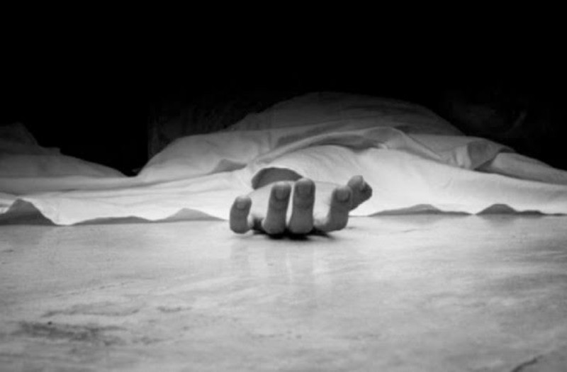 एक ही परिवार के 5 सदस्यों की संदिग्ध मौत