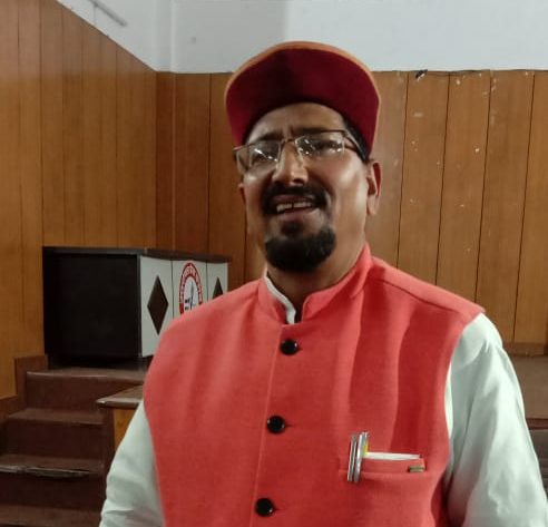 बाहरी प्रत्यासियों का पुरजोर करैंगे विरोध: खेम सिंह चौहान