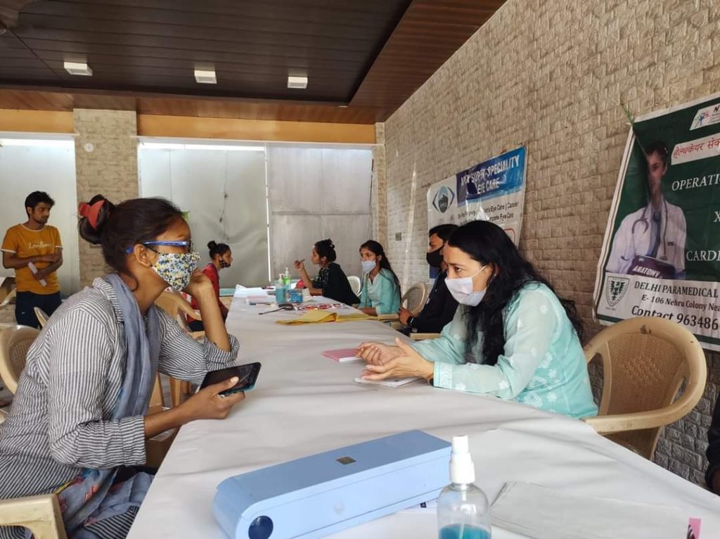 विश्व स्वास्थ्य दिवस के उपलक्ष में निशुल्क स्वास्थ्य शिविर का आयोजन