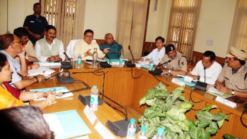 सीएम धामी ने हल्द्वानी में ली अधिकारियों की बैठक, गुड गवर्नेंस को लेकर दिए सख्त निर्देश