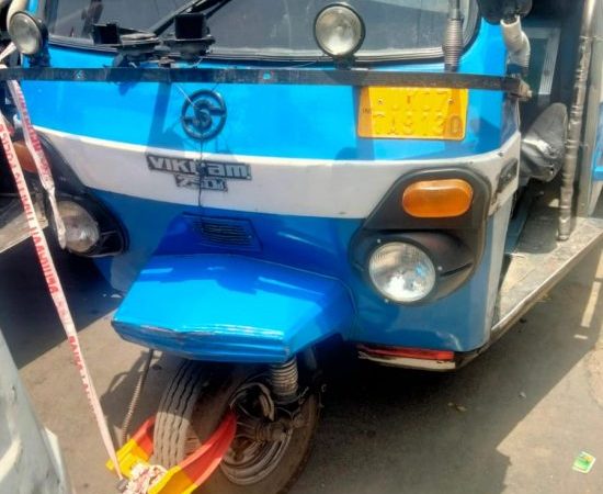 एसपी ट्रैफिक अक्षय कोंडे के निर्देश पर सवारी वाहनों के विरुद्ध यातायात पुलिस का कड़ा अभियान