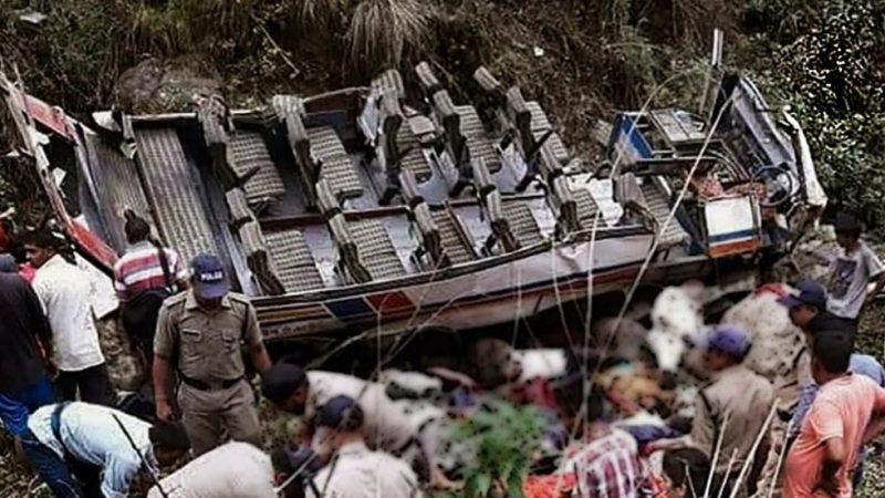 डामटा बस हादसे के निरीक्षण करने के बाद सेफ्टी ऑडिट टीम दिल्ली रवाना, जल्द मंत्रालय को सौंपेगी रिपोर्ट