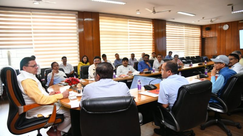 सीएम धामी ने दिए निर्देश, जनता से जुड़ी प्रक्रियाओं को किया जाय अधिक से अधिक सरल