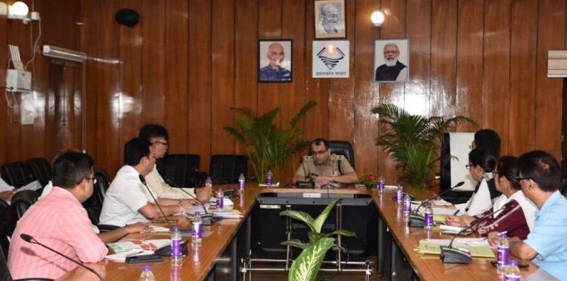 राज्य में फिल्म उद्योग को बढ़ावा देने को लेकर सूचना विभाग में समीक्षा बैठक