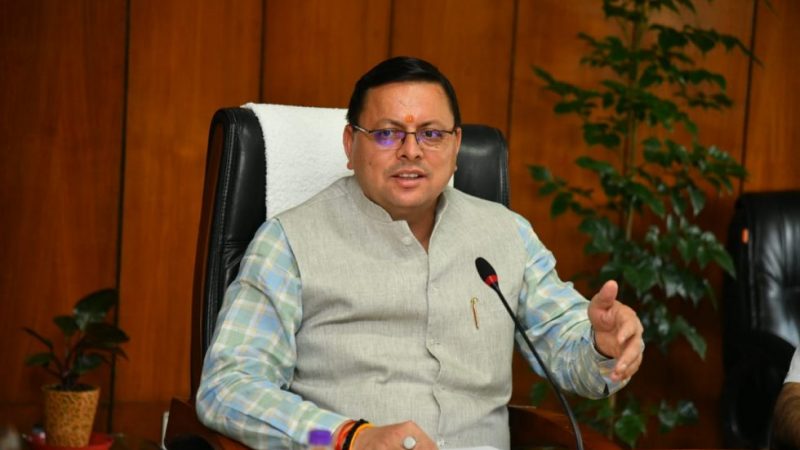 सीएम धामी पहुंचे दिल्ली, राज्य के विकास पर करेंगे चर्चा