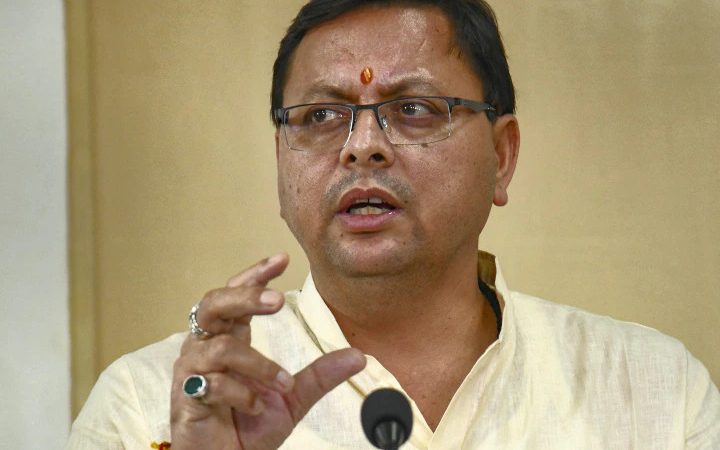 मुख्यमंत्री धामी ने लोगों से अनावश्यक यात्रा न करने व नदी एवं बहाव क्षेत्र से दूर रहने की अपिल की