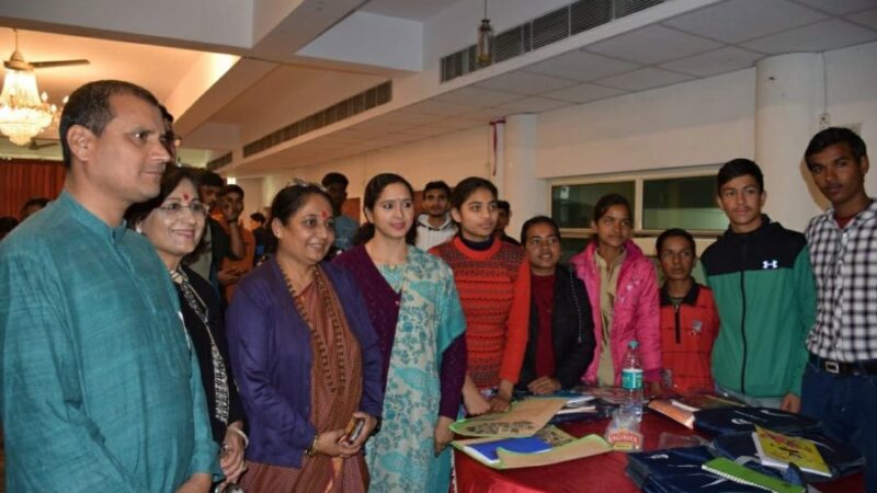 बाल विधानसभा हुई शुरू, ऋतु खंडूरी ने बाल विधायकों को दी संचालन से जुडी जानकारी