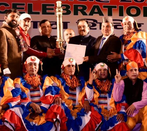 उत्तराखंड की झांकी को मिला प्रथम स्थान, किया गया पुरस्कृत