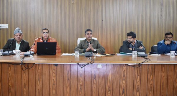 सचिव कार्यक्रम दीपक कुमार ने जनपद चमोली में विकास कार्यो की ली समीक्षा बैठक, जिले में वेडिंग डेस्टिनेशन्स तैयार करने और एडवेंचर टूरिज्म को बढ़ाने के दिए निर्देश