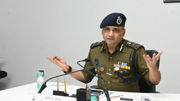 डीजीपी अभिनव कुमार ने पुलिसकर्मियों को दिए सख्त निर्देश, अपने वरिष्ठ अधिकारियों का अभिवादन नहीं किया तो होगी कार्रवाही