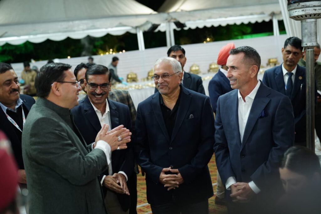 मुख्यमंत्री पुष्कर सिंह धामी ने उत्तराखण्ड ग्लोबल इनवेस्टर समिट 2023 की पूर्व संध्या पर समिट में आये हुये इन्वेस्टर डैलिगेट के प्रतिनिधियों से की भेंट