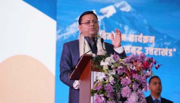 मुख्यमंत्री पुष्कर सिंह धामी ने किया विकास पुस्तिका “सशक्त नेतृत्व, समृद्ध उत्तराखण्ड” का विमोचन, राज्य स्थापना के इस कालखण्ड में स्थापित हुये विकास के नये प्रतिमान, उत्तराखण्ड को देश का अग्रणी राज्य बनाना हमारी प्रतिबद्धता