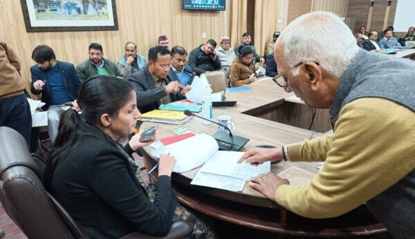 डीएम सोनिका ने सुनी जन समस्याएं, 86 शिकायतें हुई दर्ज, अधिकारियों को दिए आवश्यक दिशा निर्देश