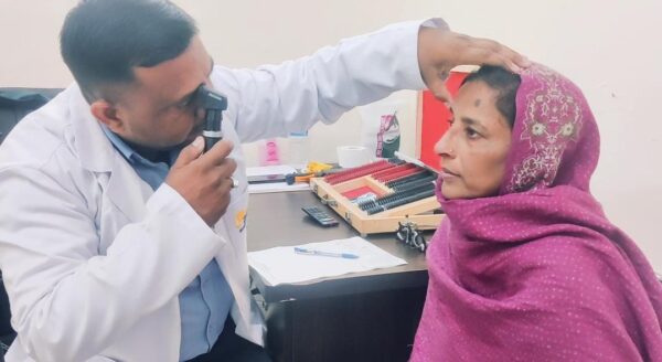नेत्र चिकित्सा महोत्सव कैम्प के आखिरी दिन 872 मरीजों ने उठाया कैम्प का लाभ