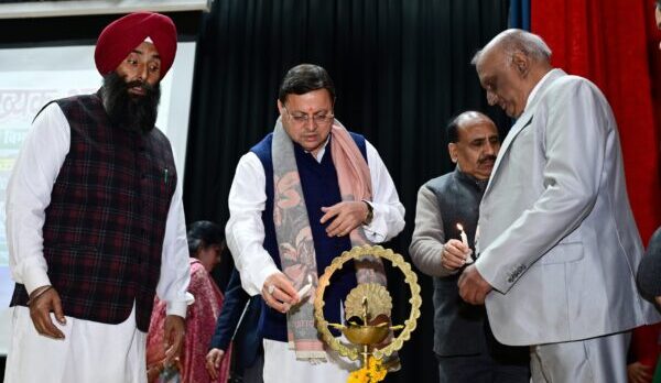 विश्व अल्पसंख्यक अधिकार दिवस : गांवों की महिलाओं को मुख्यमंत्री हुनर योजना के माध्यम से स्वरोजगार के लिए बनाया जा रहा है सक्षम – सीएम पुष्कर सिंह धामी