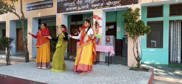 धूमधाम से मनायी गयी स्वर्गीय इंद्रमणि बडोनी की जयंती