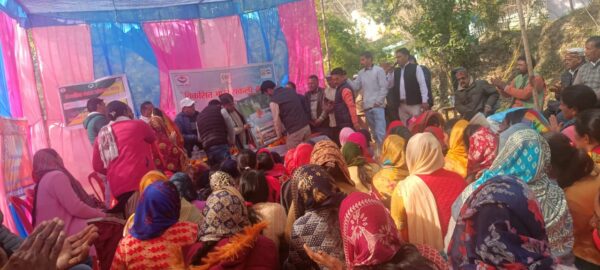 विकसित भारत संकल्प यात्रा : बीजेपी प्रदेश अध्यक्ष महेन्द्र भट्ट ने ग्रामीणों से संवाद कर सरकार द्वारा चलाई जा रही योजनाओं का लिया फीडबैक