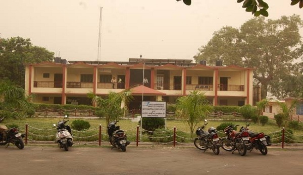 खनन माफिया ने कोटद्वार तहसील के पटवारी को दी जान से मारने की धमकी, अब्दुल जब्बार का डंपर हुआ सीज