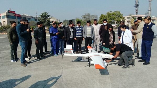 एम्स ऋषिकेश से ड्रोन के द्वारा दवा भिजवाने का ट्रायल सफल, टीबी की दवाईयां पहुंची सामुदायिक स्वास्थ्य केंद्र चंबा