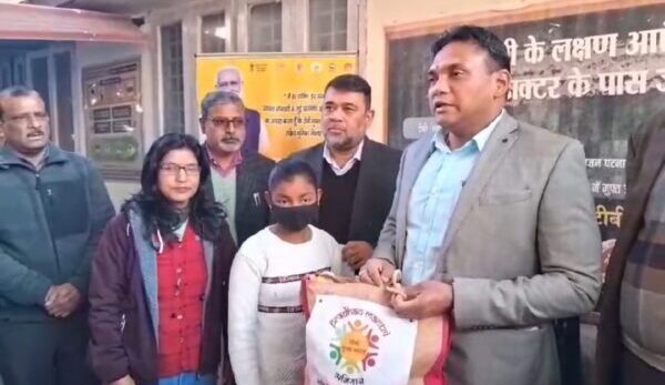 सामुदायिक सहभागिता की मिशाल बने सचिव स्वास्थ्य डॉ. आर राजेश कुमार, टीबी मुक्त उत्तराखंड की दिशा में स्वास्थ्य विभाग की बड़ी उपलब्धि, टीबी रोगियों के सहयोग में जुटे 10 हजार से अधिक निःक्षय मित्र