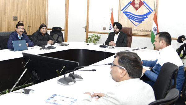 मुख्य सचिव डॉ. एसएस संधु ने उत्तराखण्ड लैण्डस्लाईड मिटिगेशन एण्ड मैनेजमेंट सेंटर के अगले 05 सालों की कार्ययोजना पर सेंटर के अधिकारियों के साथ की चर्चा