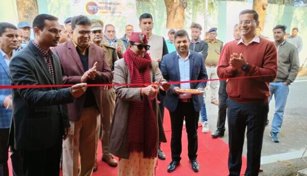 अपर मुख्य सचिव राधा रतूड़ी ने सचिवालय में 15 दिवसीय आयुष्कामीय आयुष स्वास्थ्य शिविर का किया शुभारंभ