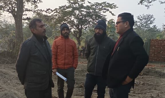 नगर आयुक्त शैलेन्द्र सिंह नेगी ने नगर निगम ऋषिकेश की लालपानी में प्रस्तावित ट्रेचिंग ग्राउंड के निर्माण कार्यों का किया स्थलीय निरीक्षण, दिए निर्देश