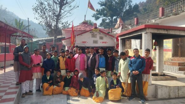 भगवान श्री राम मन्दिर प्राण प्रतिष्ठा : गो सेवा आयोग के अध्यक्ष डॉ. पंडित राजेन्द्र अंथवाल के नेतृत्व में श्री ज्वाल्पादेवी मन्दिर परिसर में चलाया गया स्वच्छता अभियान