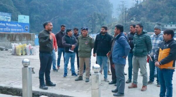 बाबा श्री केदारनाथ धाम की यात्रा की तैयारियों में जुटा जिला प्रशासन, डीएम सौरभ गहरवार ने अधिकारियों के साथ किया राष्ट्रीय राजमार्ग सहित अन्य व्यवस्थाओं का निरीक्षण, दिए निर्देश