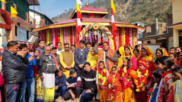 भगवान श्री राम मंदिर प्राण प्रतिष्ठा समारोह : बीकेटीसी ने पंचकेदार गद्दी स्थल श्री ओंकारेश्वर मंदिर उखीमठ, श्री विश्वनाथ मंदिर गुप्तकाशी सहित  श्री त्रियुगीनारायण मंदिर एवं कालीमठ मंदिर में अखंड रामायण, सुंदर कांड भजन- कीर्तन आयोजित