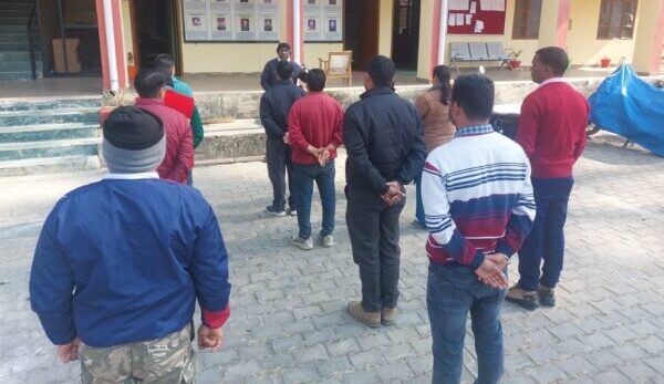 राजकीय स्नातकोत्तर महाविद्यालय थलीसैंण में मतदान दिवस की दिलाई शपथ