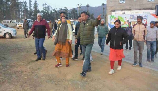 खेल मंत्री रेखा आर्या ने लोहाघाट में बनने जा रहे बालिका स्पोर्ट्स कॉलेज की भूमि का किया निरीक्षण, कहा – जल्द मुख्यमंत्री धामी करेंगे भूमि पूजन