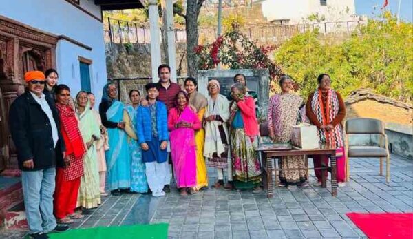 पौड़ी में अपने पैतृक आवास पहुंचे कैबिनेट मंत्री सौरभ बहुगुणा, दादा हेमवती नंदन बहुगुणा को याद कर हुए भावुक