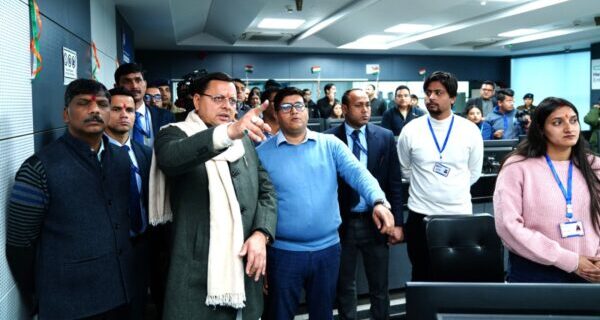 मुख्यमंत्री पुष्कर सिंह धामी ने आई.टी.डी.ए का किया औचक निरीक्षण, सीएम हेल्प लाईन 1905 और इन्टीग्रेटेड कमांड और कंट्रोल सेंटर की व्यवस्थाओं का लिया जायजा