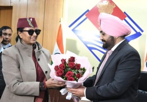 नवनियुक्त सीएस राधा रतूड़ी ने मुख्य सचिव कार्यालय में किया पदभार ग्रहण