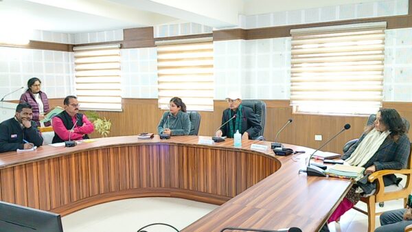 सचिव डॉ. सुरेन्द्र नारायण पाण्डे ने जिले के प्रबु़द्ध नागरिक, सिविल सोसायटी, स्थानीय जन-प्रतिनिधियों, मीडियाकर्मीयों से की वार्ता, चर्चा-परिचर्चा एंव संवाद