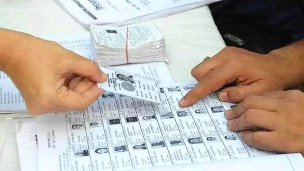 चमोली में मतदाताओं की संख्या बढ़ी, 18 वर्ष की आयु पूर्ण करने पर निर्वाचक नामावली में जुडे 3480 नए मतदाता