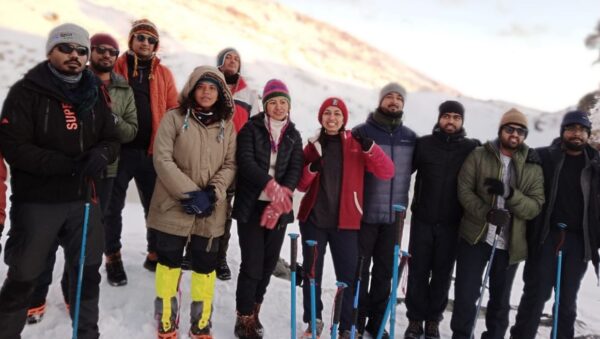 पर्यटकों की पहली पसंद बना विंटर डेस्टिनेशन ब्रहमताल ट्रैक, हर दिन पहुंच रहे है पर्यटक