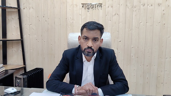 अपनी वोट की कीमत समझ बनें जिम्मेदार नागरिक, लोकतंत्र के सबसे बड़े पर्व में मताधिकार के जरिए करें भागीदारी – डीएम डॉ. आशीष चौहान