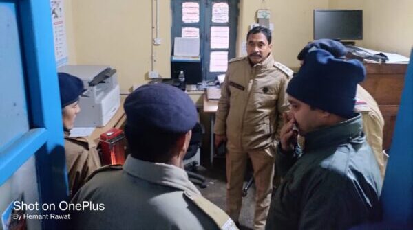 सीओ बड़कोट ने थाना पुरोला व मोरी का किया अर्द्धवार्षिक निरीक्षण