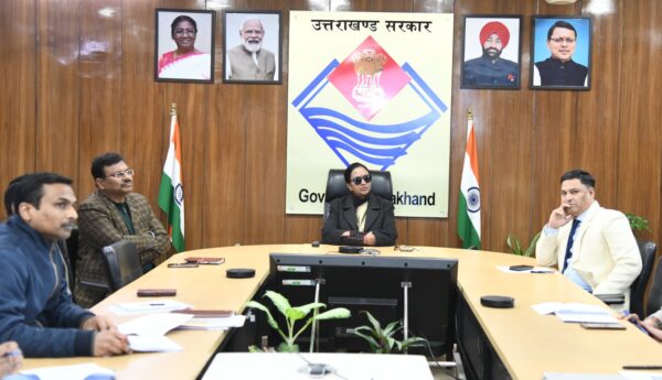 मुख्य सचिव राधा रतूड़ी ने ली व्यय वित्त समिति की बैठक, अधिकारियों को सभी प्रोजेक्ट्स के निर्माण के दौरान इंटिग्रेटेड प्लान के साथ कार्य करने के दिए निर्देश 