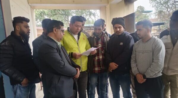 कोटद्वार में बढ़ती चोरी की घटनाओं के संबंध में युवा कांग्रेस ने उपजिलाधिकारी व एएसपी को सौंपा ज्ञापन