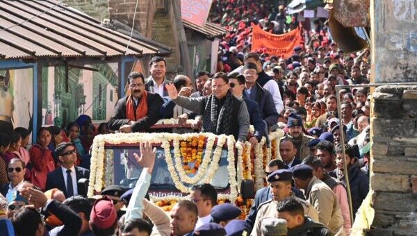 सीएम धामी का अल्मोड़ा में विशाल रोड शो…नगर में जुटा जन सैलाब