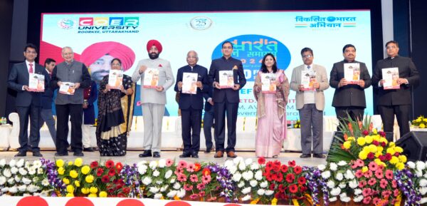 समाज निर्माण में शिक्षकों की महत्वपूर्ण भूमिका – राज्यपाल