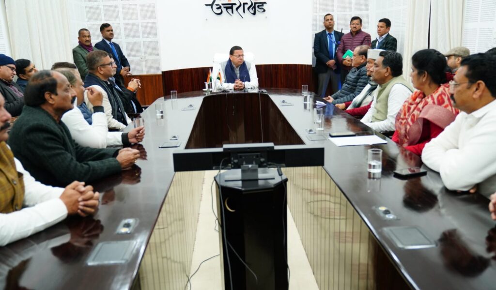 मुख्यमंत्री पुष्कर सिंह धामी से नेता प्रतिपक्ष यशपाल आर्य के नेतृत्व में कांग्रेस के प्रतिनिधिमंडल ने की भेंट, हल्द्वानी के बनभूलपुरा मामले में की चर्चा