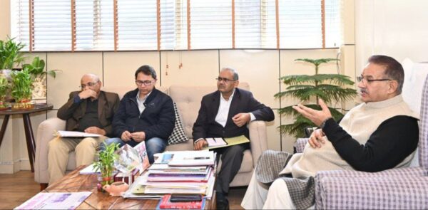 गढ़वाल और कुमाऊं के एक-एक उद्यान के गार्डनो को पायलेट प्रोजेक्ट तौर पर हार्टी टूरिज्म के रूप में किया जाएगा विकसित, कैबिनेट मंत्री गणेश जोशी ने अधिकारियों को खाका तैयार करने के दिए निर्देश