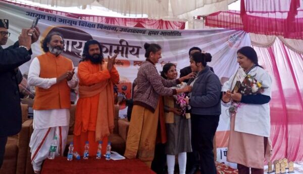 क्षार सूत्र चिकित्सा से संभव है पाइल्स फिस्टुला जैसी बीमारियों का स्थाई इलाज – प्रोफेसर अजय कुमार गुप्ता 