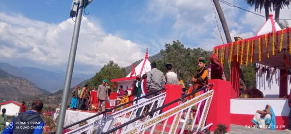 उत्तरकाशी : 64 वें जिला स्थापना दिवस मेले का देव डोलियों की सानिध्य में हुआ शुभारंभ