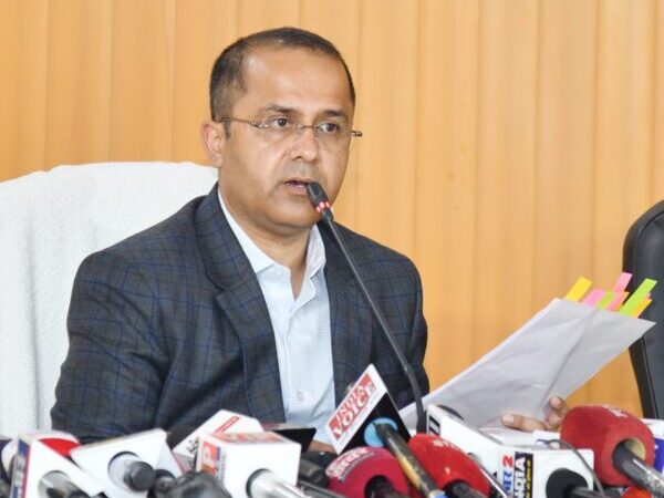 कैबिनेट ने प्राथमिक शिक्षक की भर्ती के लिए बीएड की योग्यता को खत्म करने को दी मंजूरी